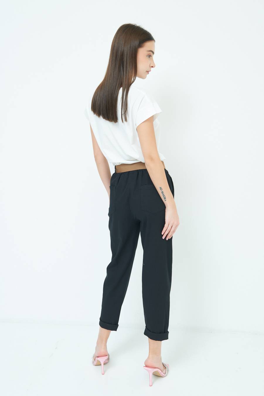 Kikisix PANTALONE DRITTO CON RISVOLTO NERO In Vendita