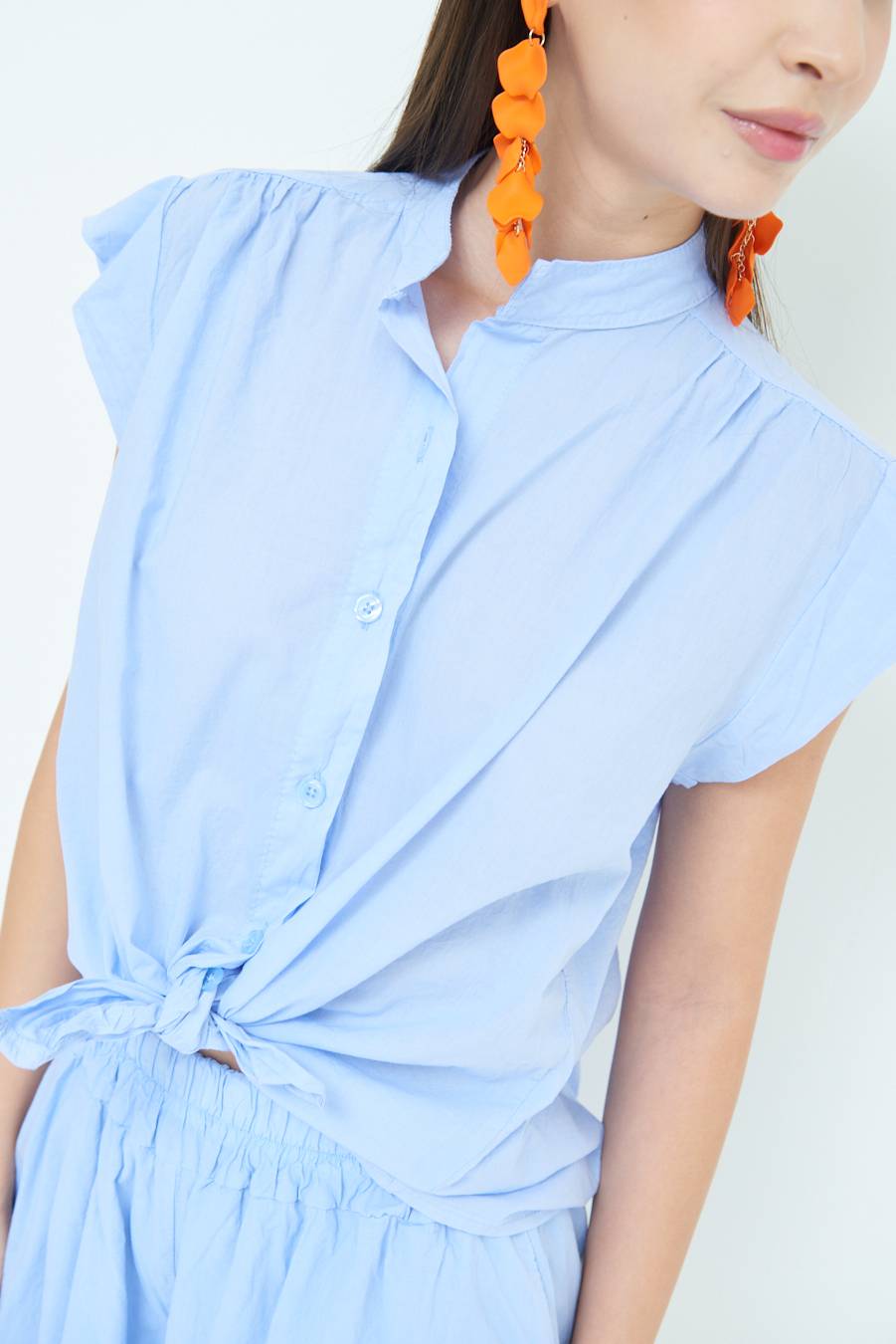 Kikisix CAMICIA SMANICATA CON NODO AZZURRO Spedizione Gratuita