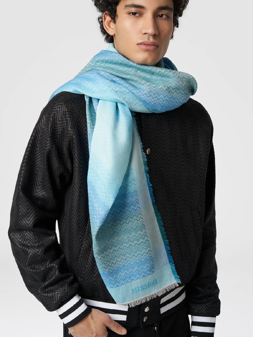 M Missoni Foulard in cotone con motivo zig zag e bordi sfrangiati Spedizione Gratuita