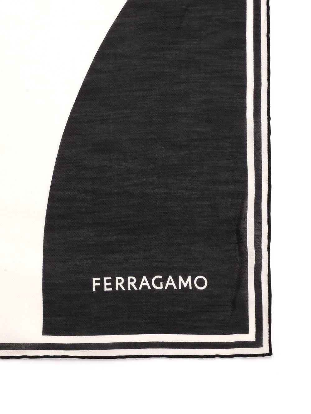 Al Duca D'Aosta Ferragamo Scialle con stampa I Più Venduti